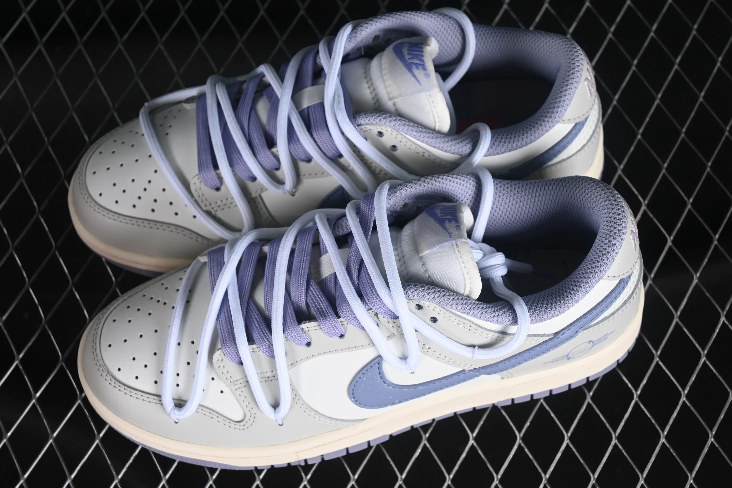 All Categories Nk SB Dunk Series Nk SB Dunk Low Low-top sneakers Nk Dunk Low Wisdom Fruit Purple Island interstellar dreamy feeling Small fresh style Purple SB low-top casual sneakers DD1503-500